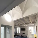Urban Jungle Tortellinosuite Apartamento Módena