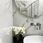 Urban Jungle Tortellinosuite Apartamento Módena