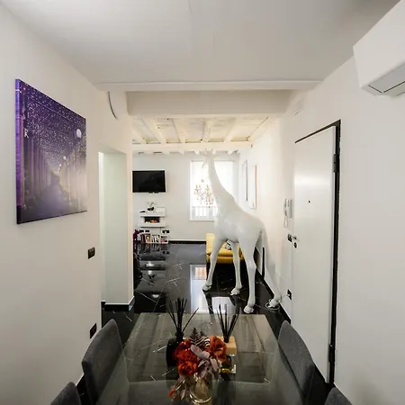Urban Jungle Tortellinosuite Apartment