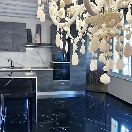 Urban Jungle Tortellinosuite Apartment *