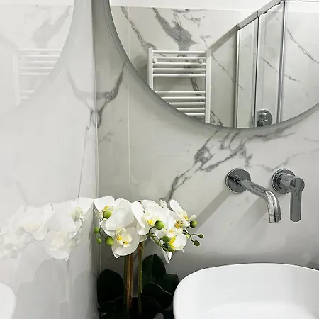 Urban Jungle Tortellinosuite Apartment Modena