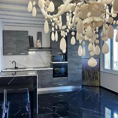 Urban Jungle Tortellinosuite アパート モデナ