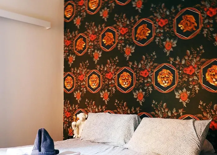 Urban Jungle Tortellinosuite * 모데나